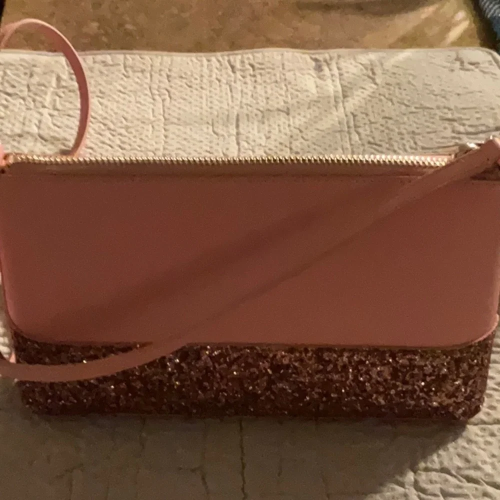 Kate Spade - Picture 2 of 3